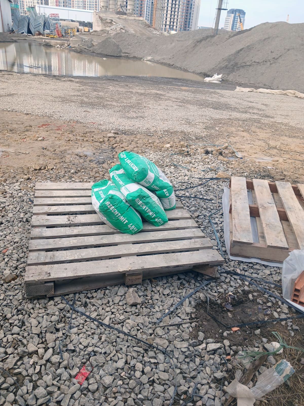 “Okuklu Holding”in qanunsuz tikinti cəhdi polis tərəfindən dayandırıldı - FOTOLAR